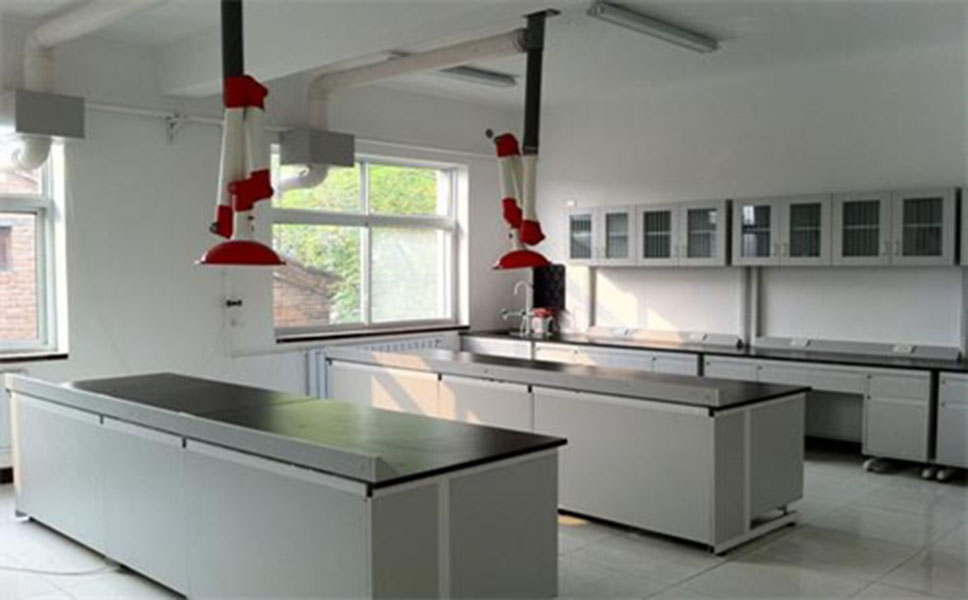 铝木实验台.jpg 铝木实验台.jpg